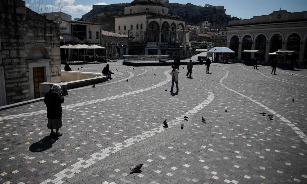 Economist για τα lockdown: "Τρομακτικό τίμημα για την οικονομία"